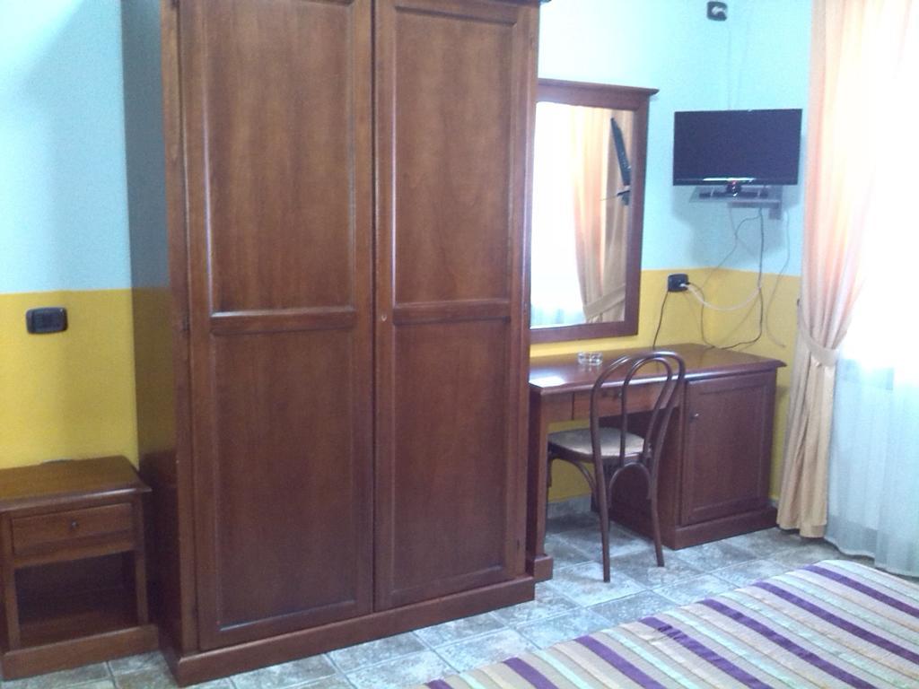 Hotel San Francesco Terme Spezzano Albanese Phòng bức ảnh