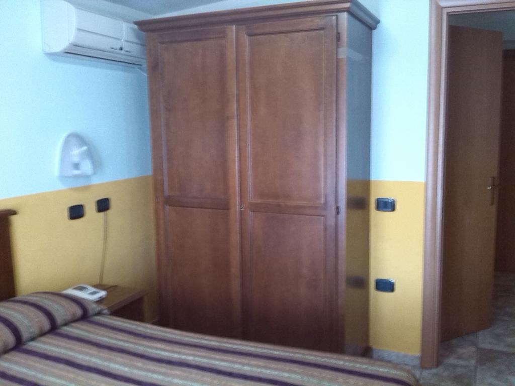Hotel San Francesco Terme Spezzano Albanese Phòng bức ảnh